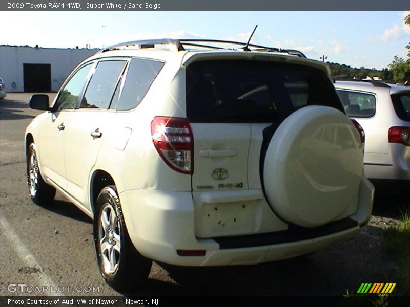 Super White / Sand Beige 2009 Toyota RAV4 4WD