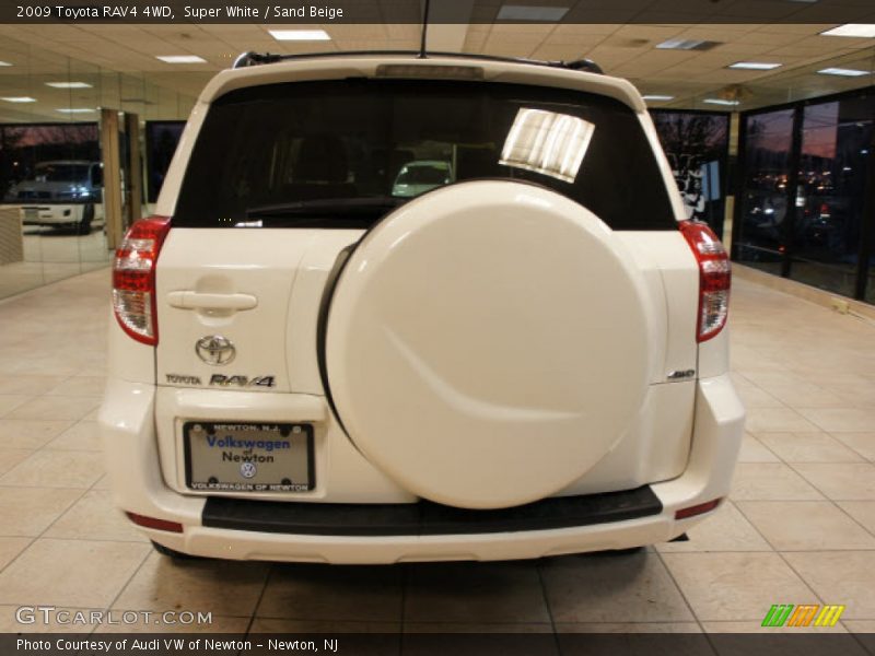 Super White / Sand Beige 2009 Toyota RAV4 4WD
