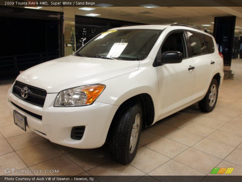 Super White / Sand Beige 2009 Toyota RAV4 4WD