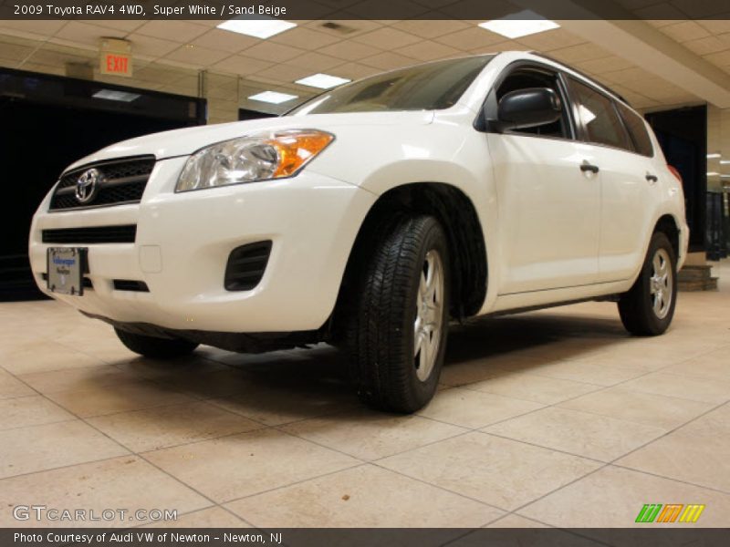 Super White / Sand Beige 2009 Toyota RAV4 4WD