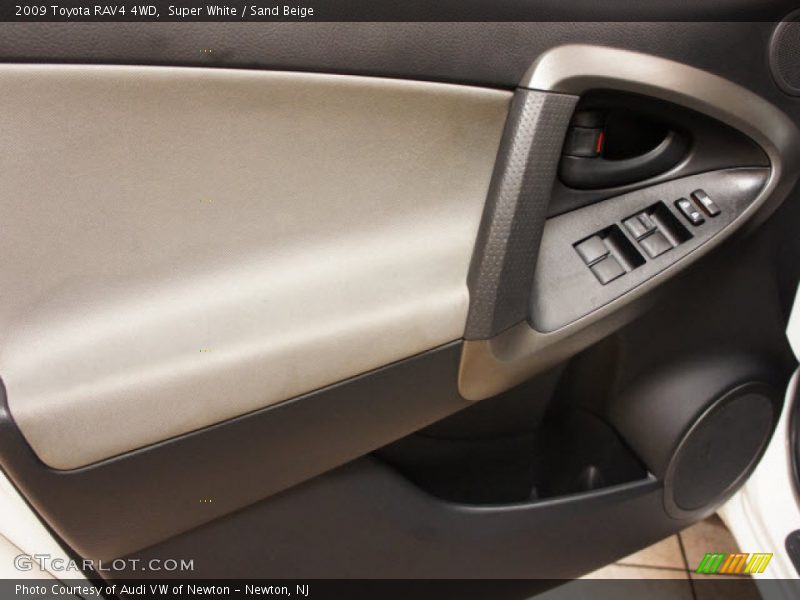 Super White / Sand Beige 2009 Toyota RAV4 4WD