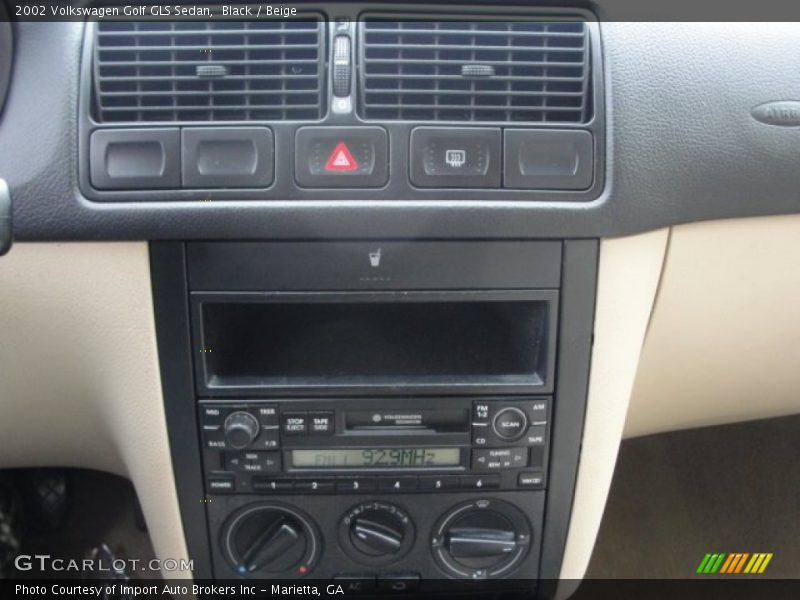 Black / Beige 2002 Volkswagen Golf GLS Sedan