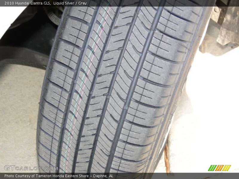 Liquid Silver / Gray 2010 Hyundai Elantra GLS