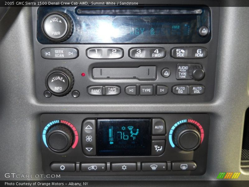 Audio System of 2005 Sierra 1500 Denali Crew Cab AWD