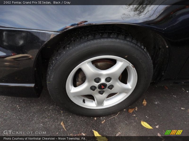 Black / Gray 2002 Pontiac Grand Prix SE Sedan