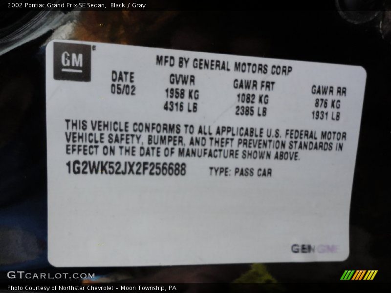 Black / Gray 2002 Pontiac Grand Prix SE Sedan