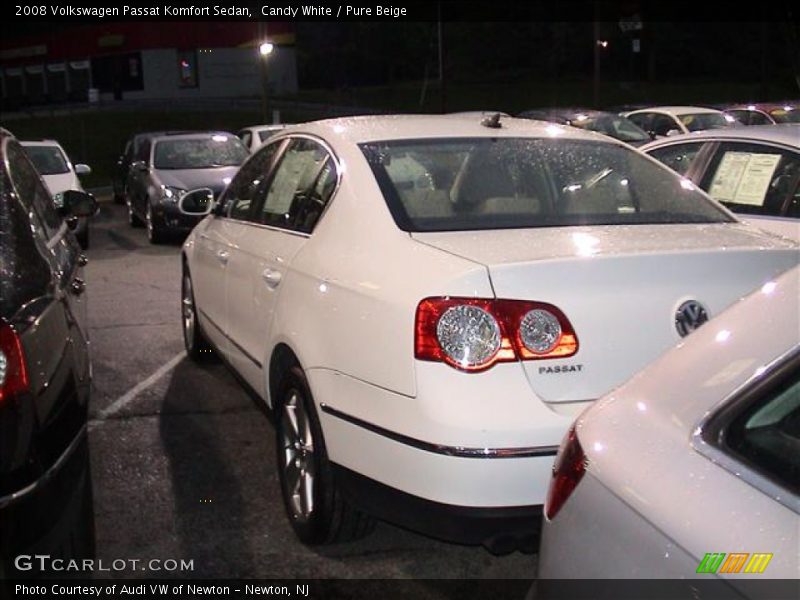 Candy White / Pure Beige 2008 Volkswagen Passat Komfort Sedan