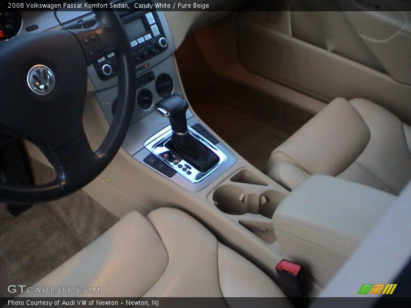Candy White / Pure Beige 2008 Volkswagen Passat Komfort Sedan