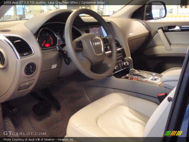 Lava Grey Pearl Effect / Cardamom Beige 2009 Audi Q7 3.0 TDI quattro