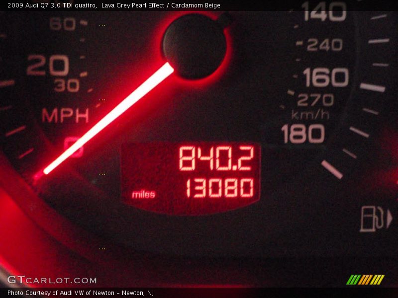 Lava Grey Pearl Effect / Cardamom Beige 2009 Audi Q7 3.0 TDI quattro