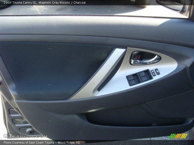 Magnetic Gray Metallic / Charcoal 2009 Toyota Camry SE