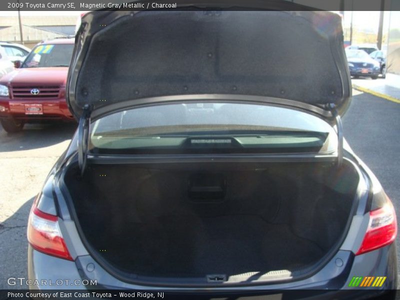 Magnetic Gray Metallic / Charcoal 2009 Toyota Camry SE