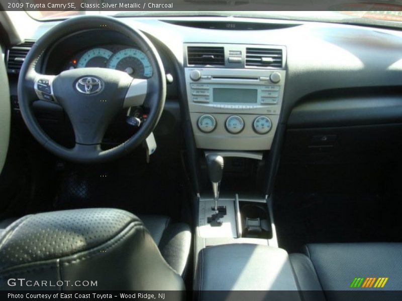 Classic Silver Metallic / Charcoal 2009 Toyota Camry SE