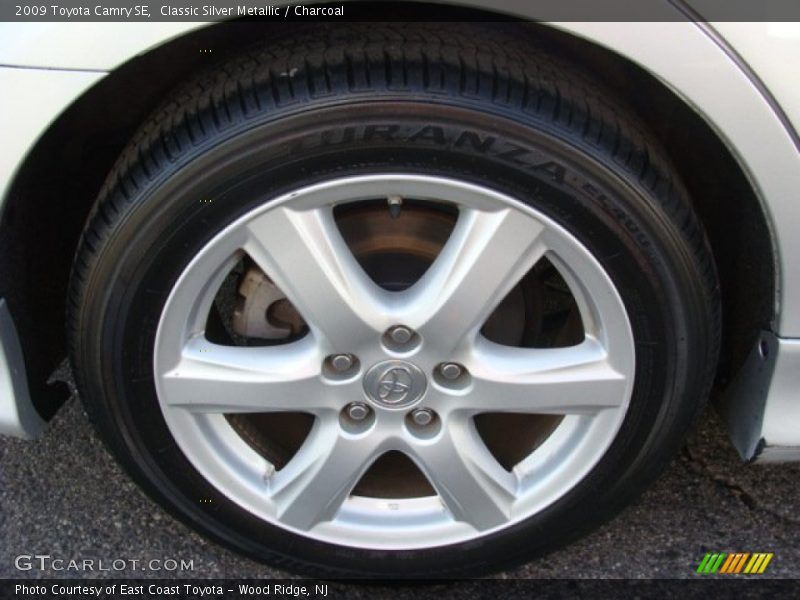 Classic Silver Metallic / Charcoal 2009 Toyota Camry SE
