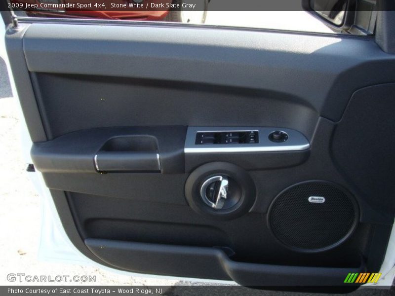 Stone White / Dark Slate Gray 2009 Jeep Commander Sport 4x4