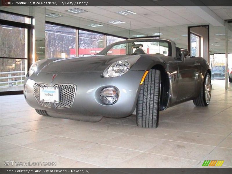 Sly Gray / Ebony 2007 Pontiac Solstice Roadster