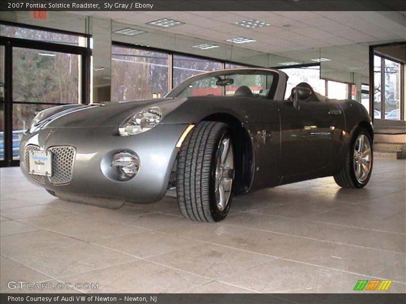 Sly Gray / Ebony 2007 Pontiac Solstice Roadster