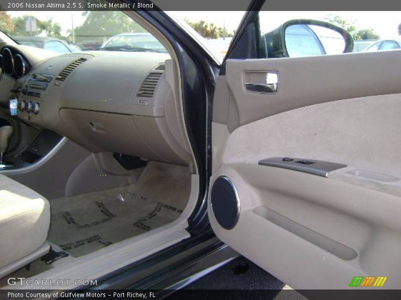 Smoke Metallic / Blond 2006 Nissan Altima 2.5 S