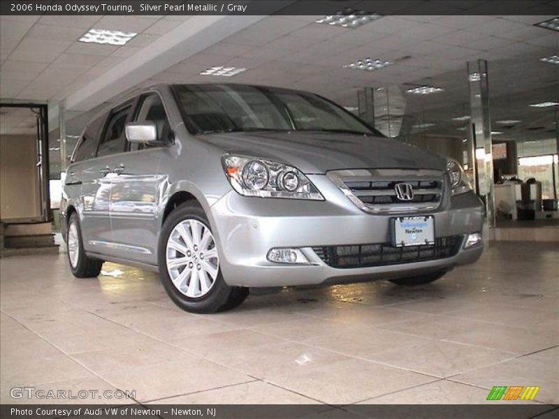 Silver Pearl Metallic / Gray 2006 Honda Odyssey Touring