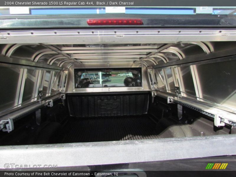 Black / Dark Charcoal 2004 Chevrolet Silverado 1500 LS Regular Cab 4x4