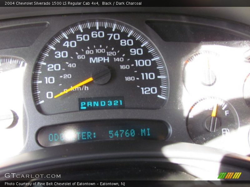 Black / Dark Charcoal 2004 Chevrolet Silverado 1500 LS Regular Cab 4x4