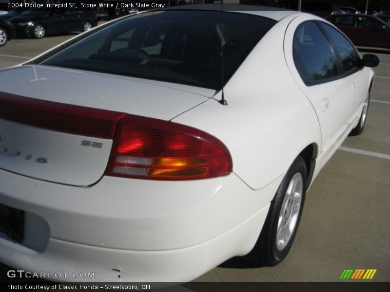 Stone White / Dark Slate Gray 2004 Dodge Intrepid SE