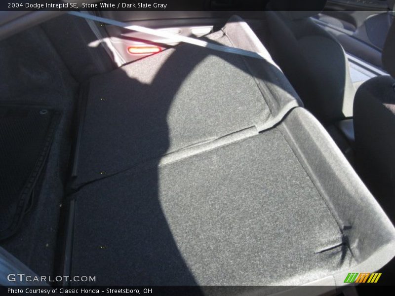 Stone White / Dark Slate Gray 2004 Dodge Intrepid SE
