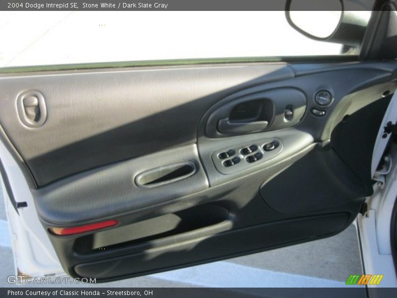 Stone White / Dark Slate Gray 2004 Dodge Intrepid SE
