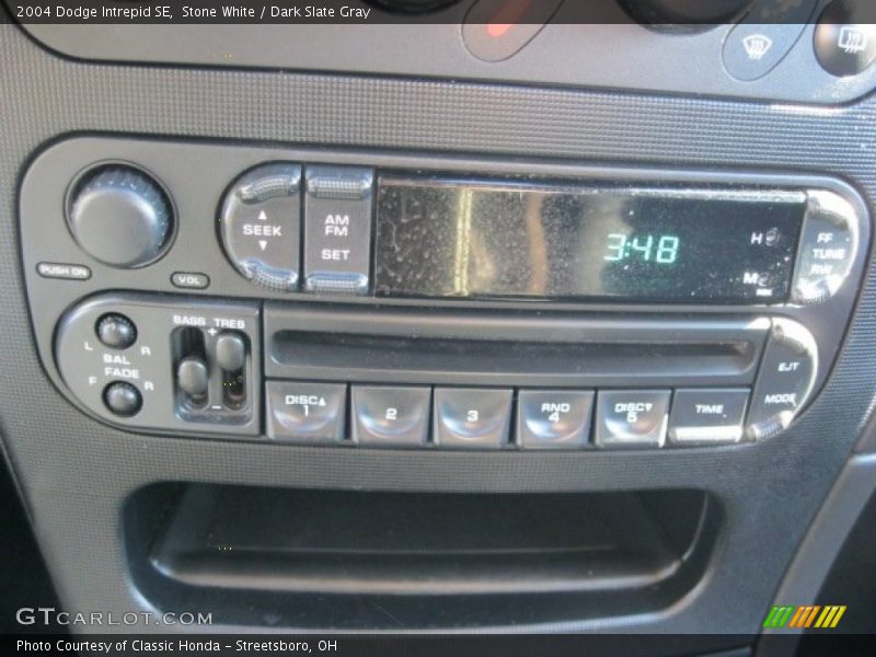Stone White / Dark Slate Gray 2004 Dodge Intrepid SE