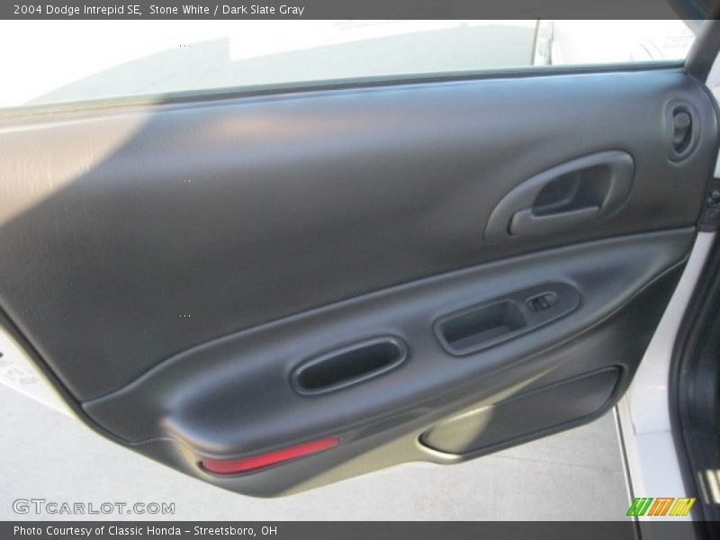 Stone White / Dark Slate Gray 2004 Dodge Intrepid SE
