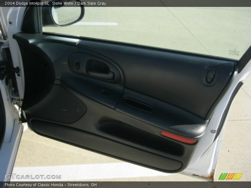 Stone White / Dark Slate Gray 2004 Dodge Intrepid SE