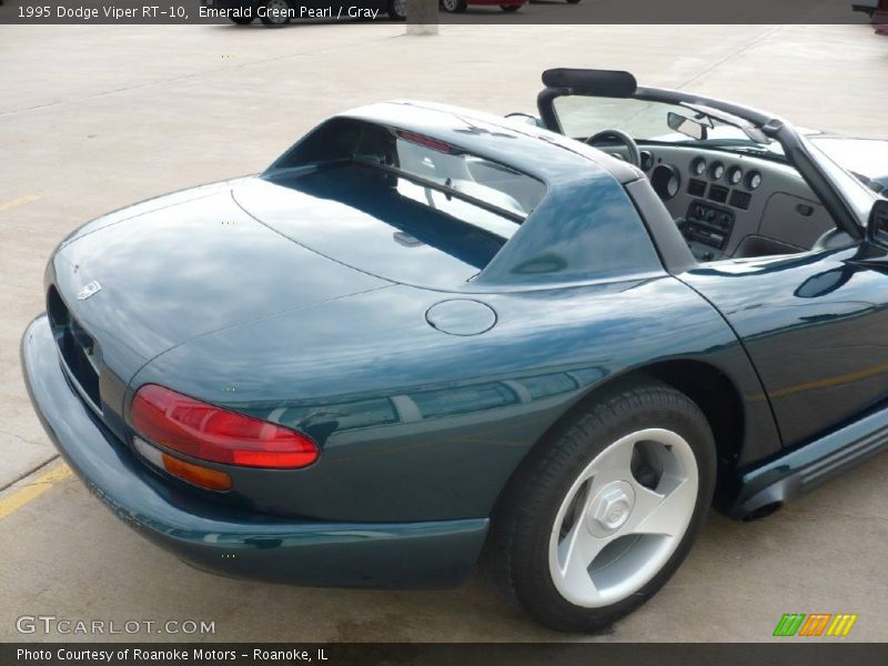 Emerald Green Pearl / Gray 1995 Dodge Viper RT-10