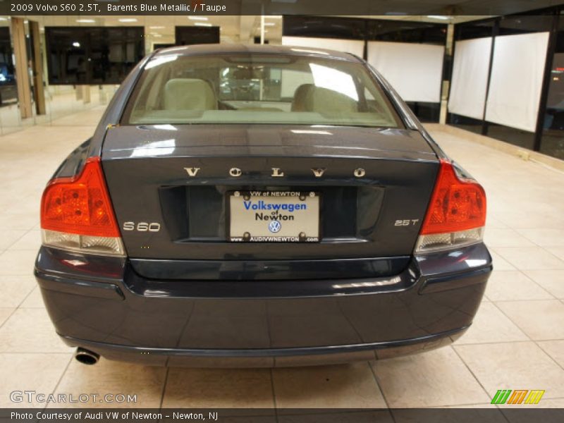 Barents Blue Metallic / Taupe 2009 Volvo S60 2.5T