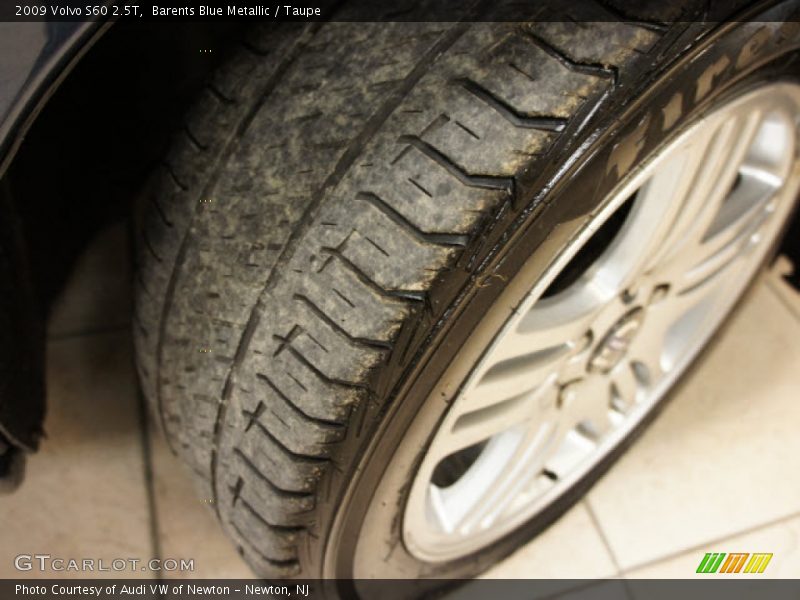 Barents Blue Metallic / Taupe 2009 Volvo S60 2.5T