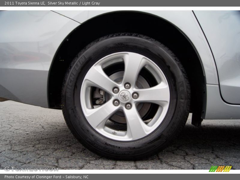 Silver Sky Metallic / Light Gray 2011 Toyota Sienna LE