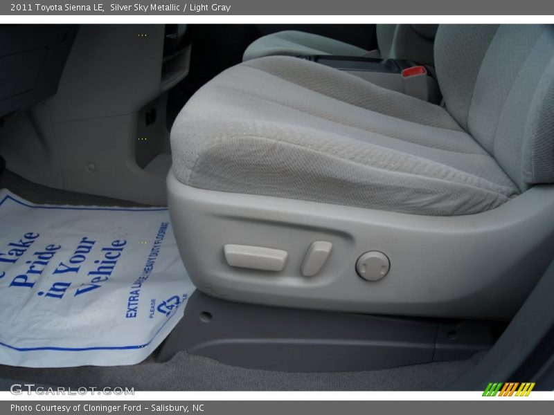 Silver Sky Metallic / Light Gray 2011 Toyota Sienna LE