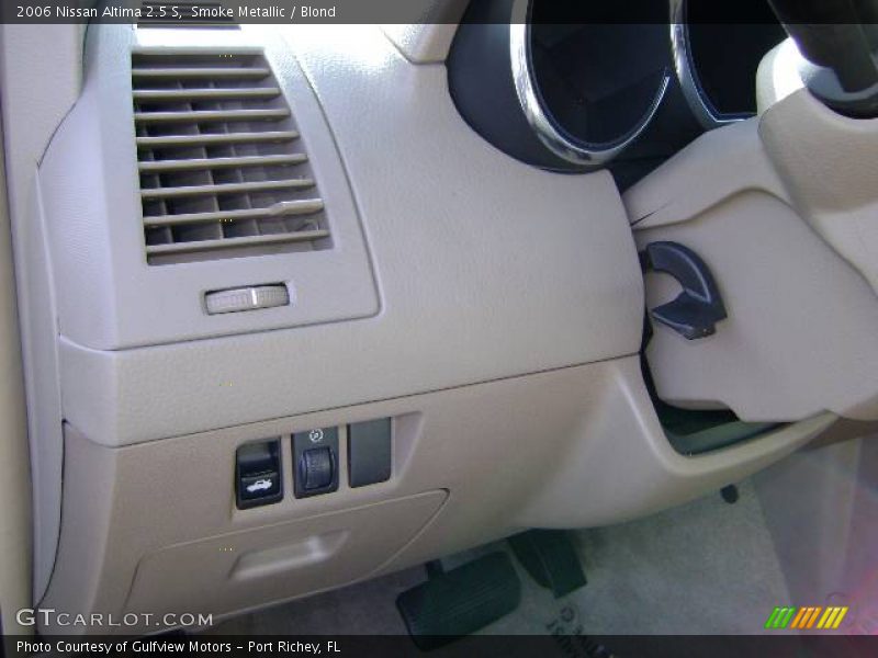 Smoke Metallic / Blond 2006 Nissan Altima 2.5 S