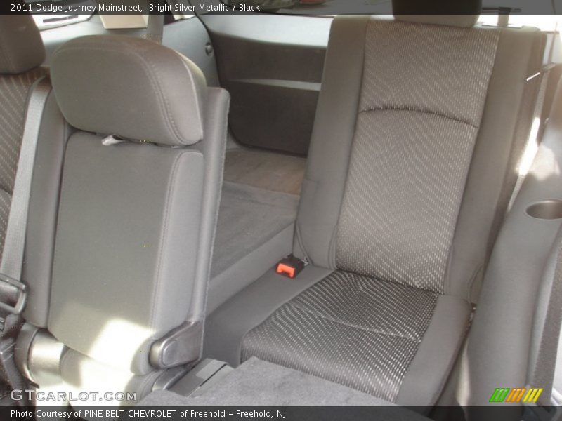 Bright Silver Metallic / Black 2011 Dodge Journey Mainstreet