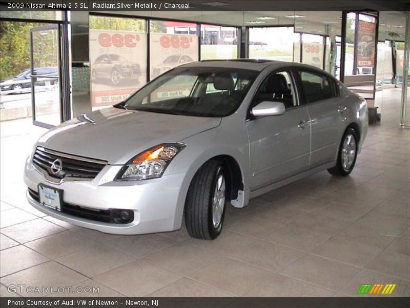 Radiant Silver Metallic / Charcoal 2009 Nissan Altima 2.5 SL