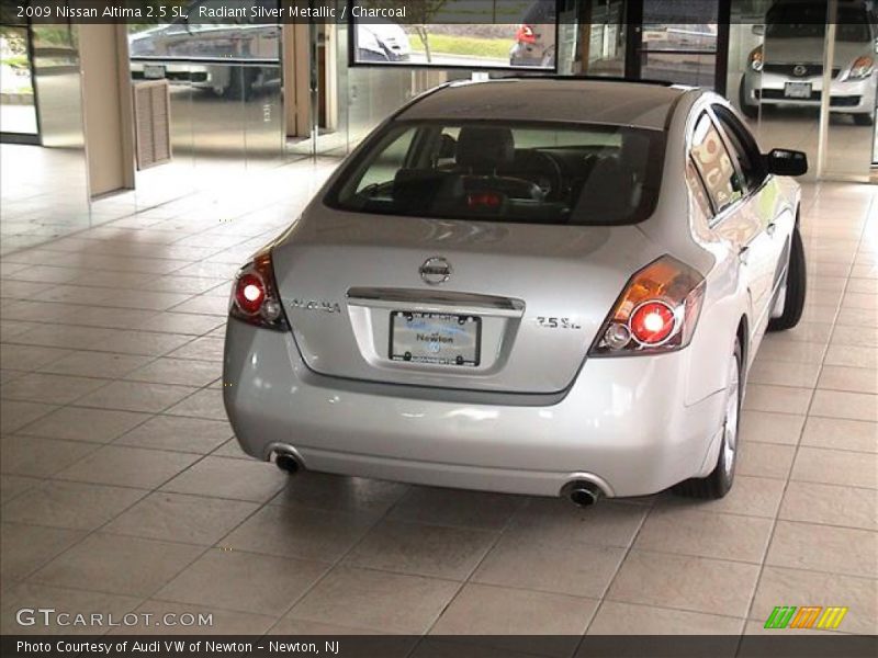 Radiant Silver Metallic / Charcoal 2009 Nissan Altima 2.5 SL