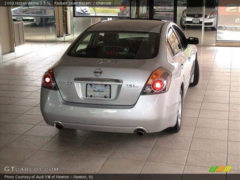 Radiant Silver Metallic / Charcoal 2009 Nissan Altima 2.5 SL