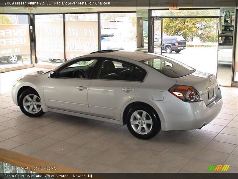 Radiant Silver Metallic / Charcoal 2009 Nissan Altima 2.5 SL