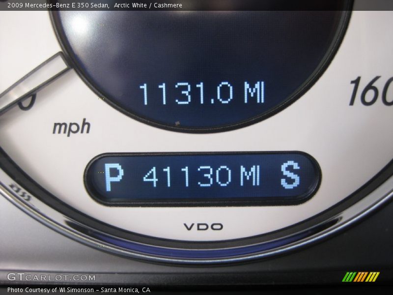 Arctic White / Cashmere 2009 Mercedes-Benz E 350 Sedan