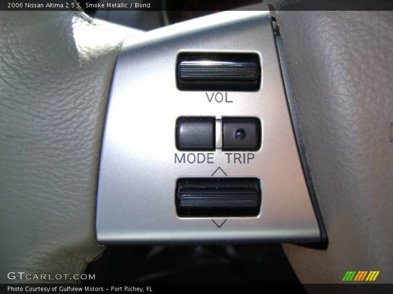 Smoke Metallic / Blond 2006 Nissan Altima 2.5 S