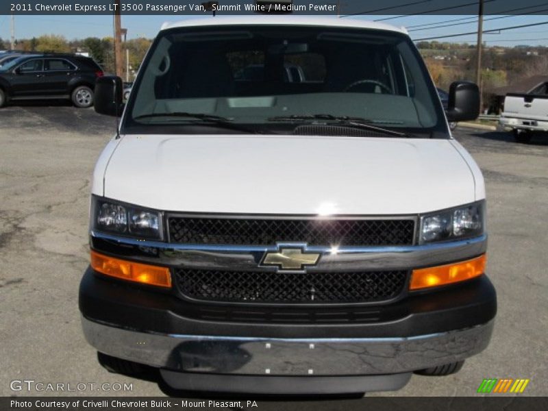 Summit White / Medium Pewter 2011 Chevrolet Express LT 3500 Passenger Van