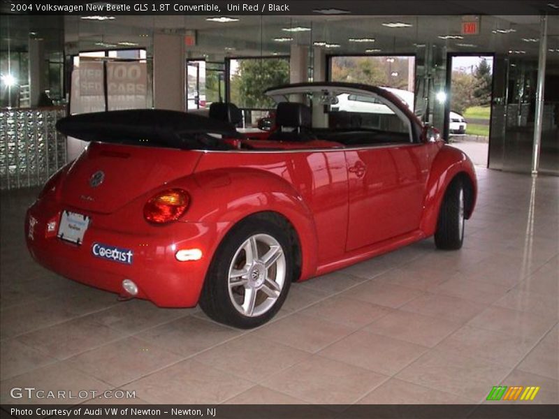 Uni Red / Black 2004 Volkswagen New Beetle GLS 1.8T Convertible