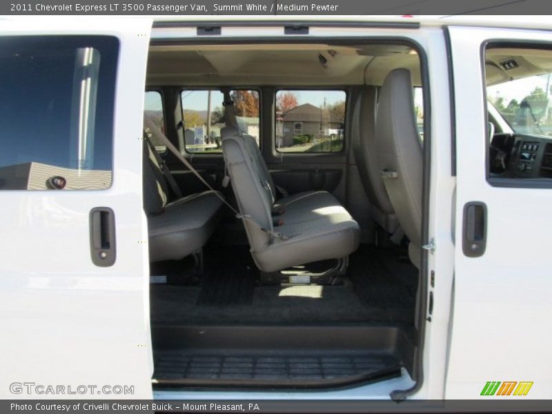 Summit White / Medium Pewter 2011 Chevrolet Express LT 3500 Passenger Van