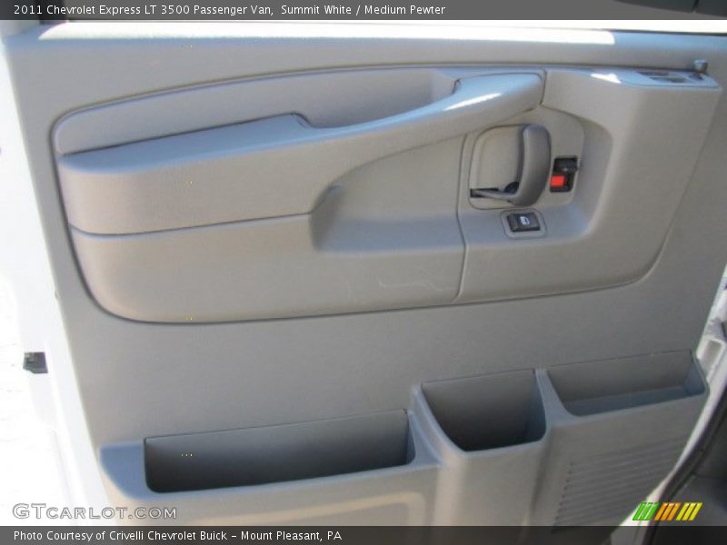 Summit White / Medium Pewter 2011 Chevrolet Express LT 3500 Passenger Van