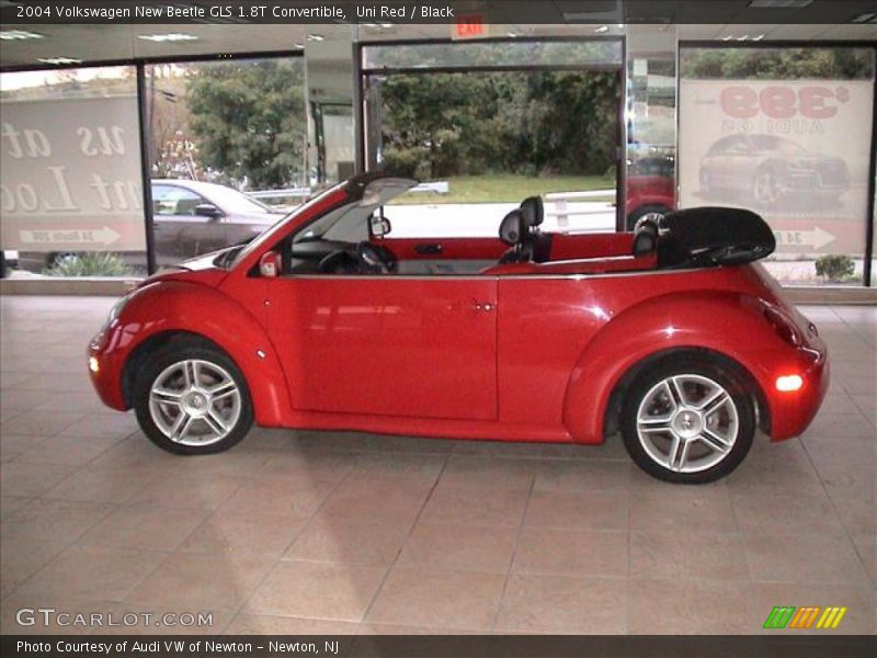 Uni Red / Black 2004 Volkswagen New Beetle GLS 1.8T Convertible