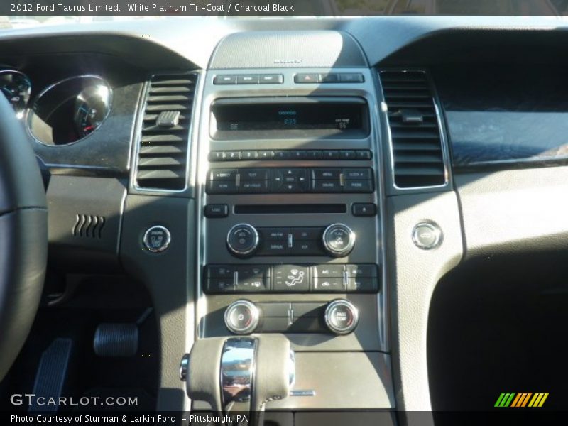 White Platinum Tri-Coat / Charcoal Black 2012 Ford Taurus Limited